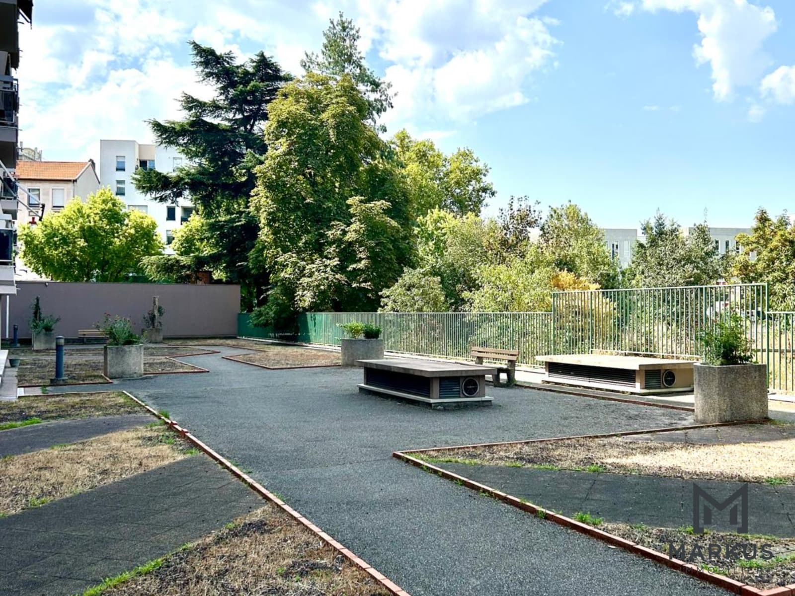 Jardin et espace vert de la résidence Le Lafayette II à Villeurbanne